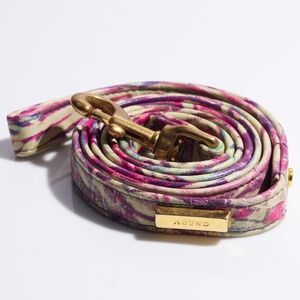 Hound Collection Leather Dog Leash Genuine Leather Gold Bar Logo